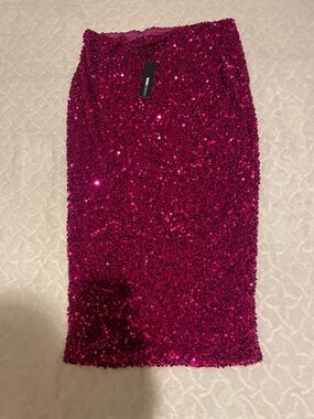 Fashion Nova Fuchsia Sequin Pencil Skirt